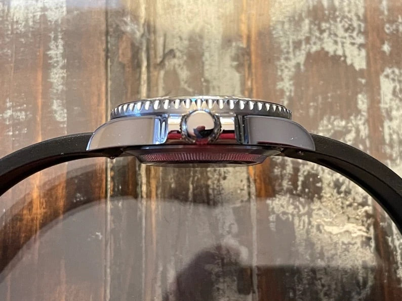 The Meteorite Diver: Automatic Mechanical Wristwatch