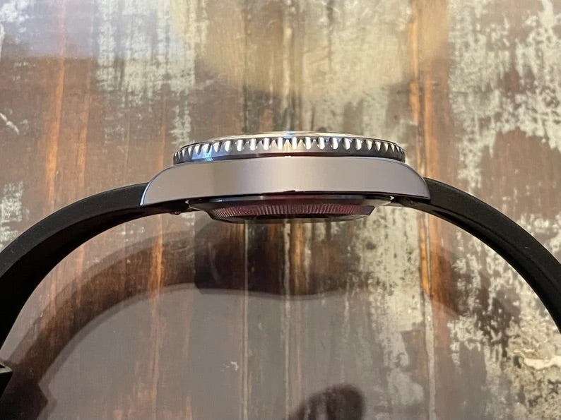 The Meteorite Diver: Automatic Mechanical Wristwatch