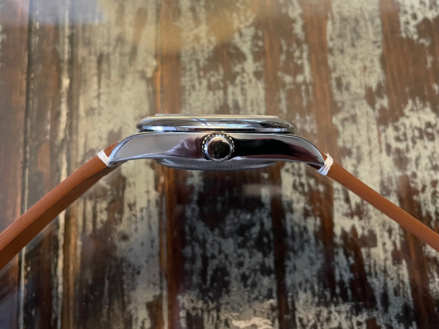 The White Expedition: Automatic Mechanical Wristwatch